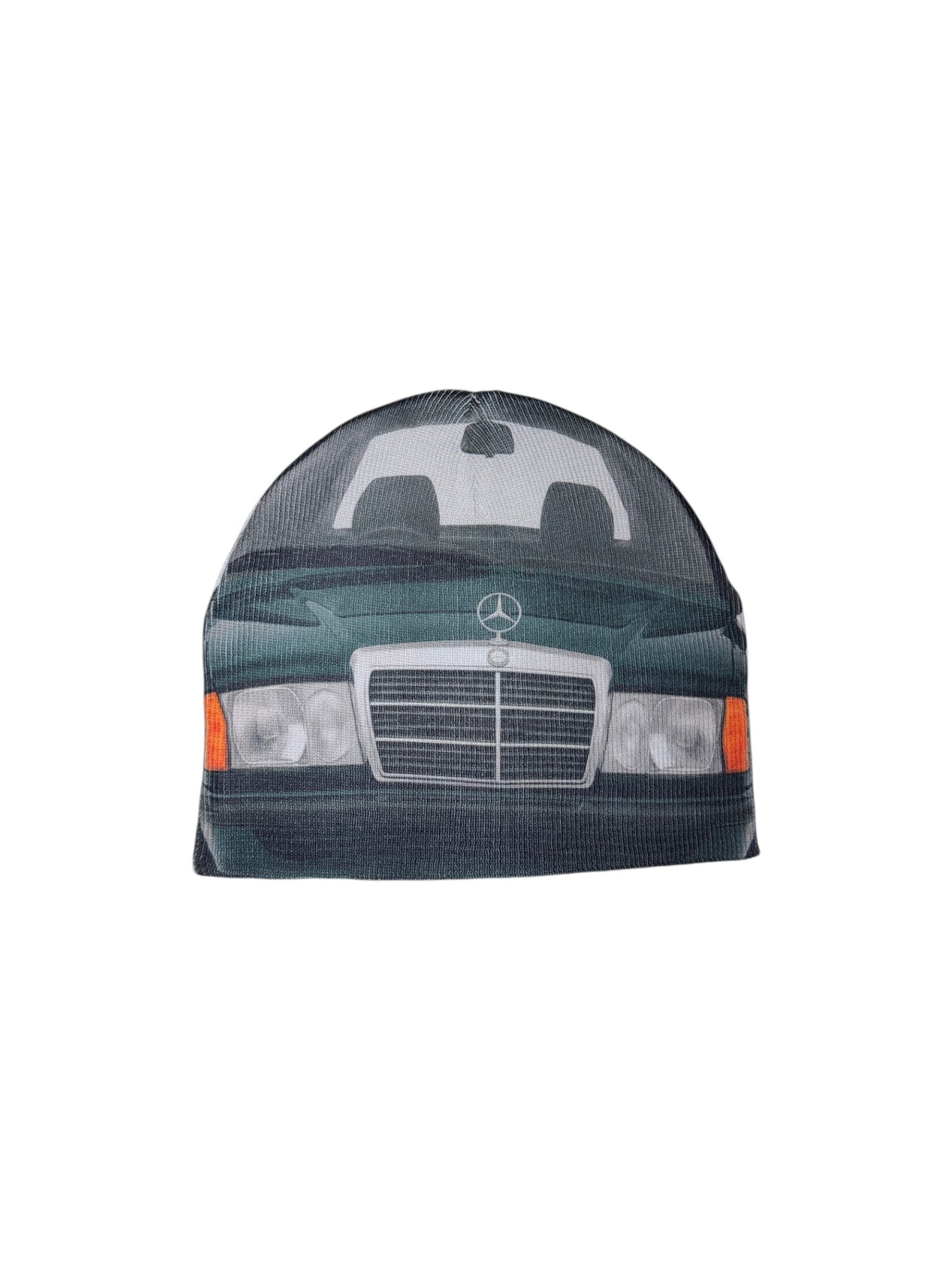 Bonnet n°338 : Mercedes 190